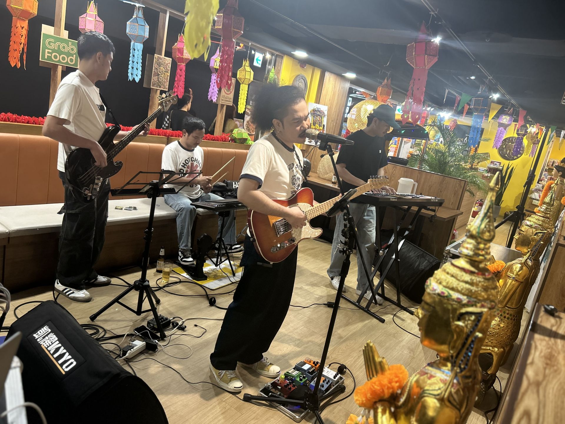 泰國餐廳樂團演出